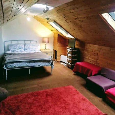 Апартаменти Cozy Loft In Bushey, 20 Mins By Train To Euston London Екстер'єр фото